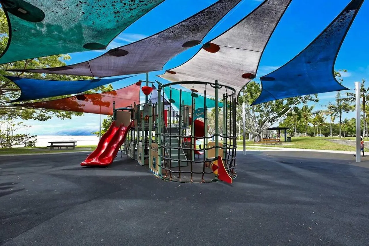 On The Esplanade 7 Apartment Cairns Australia