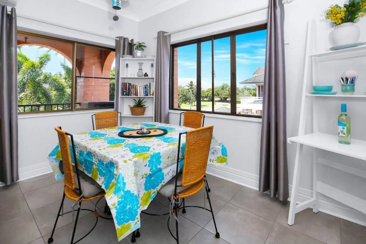 On The Esplanade 7 Apartment Cairns Australia